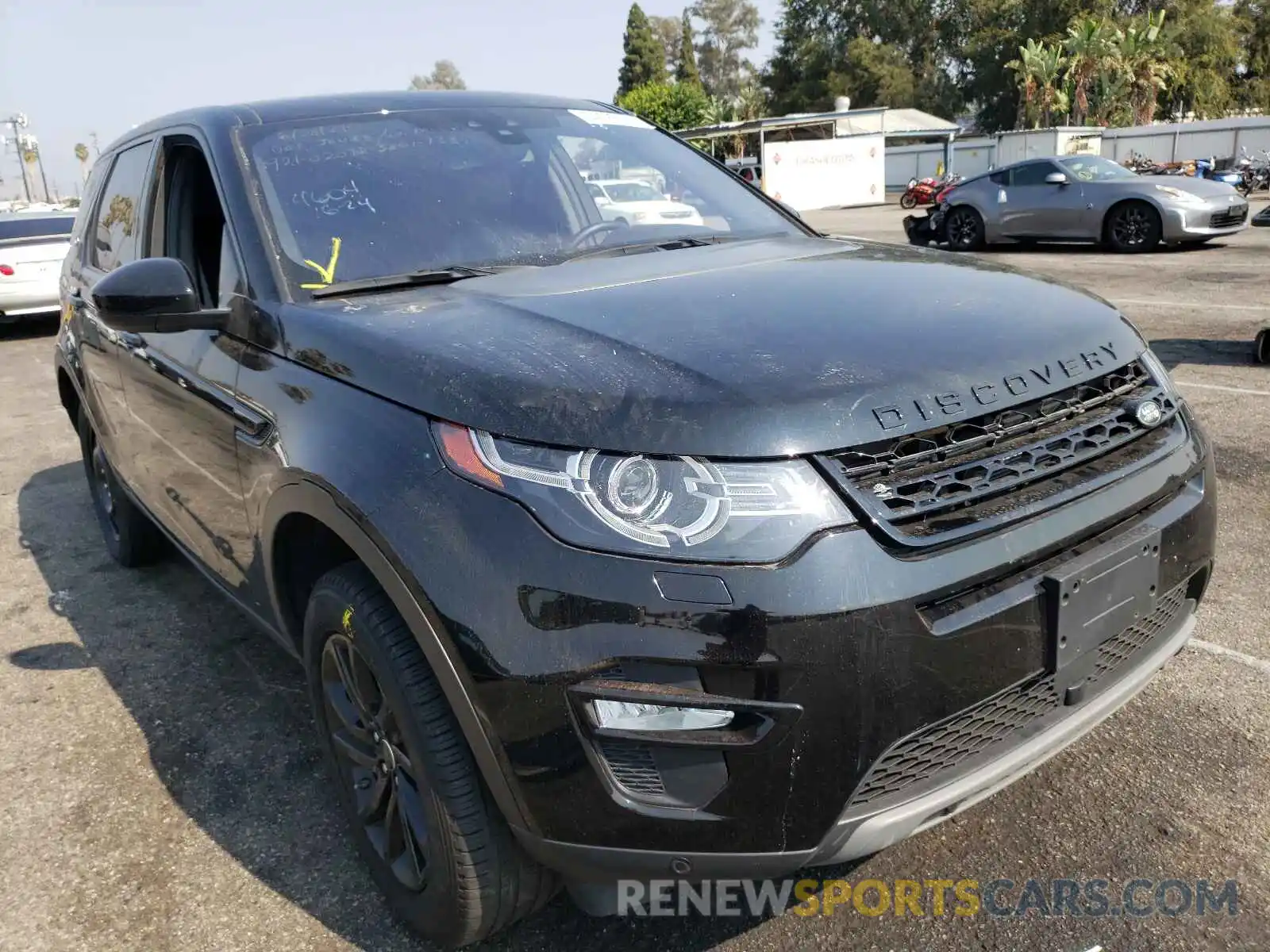 1 Photograph of a damaged car SALCR2FX5KH786720 LAND ROVER DISCOVERY 2019