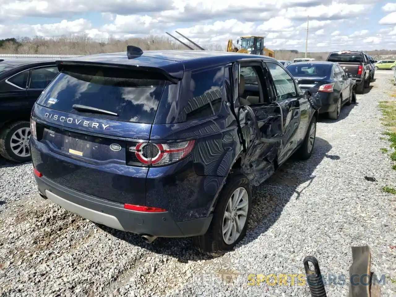 4 Photograph of a damaged car SALCR2FX5KH798639 LAND ROVER DISCOVERY 2019