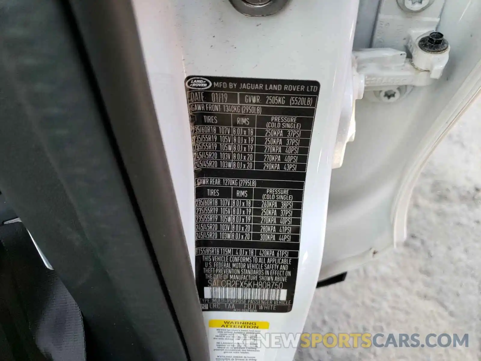 10 Photograph of a damaged car SALCR2FX5KH808750 LAND ROVER DISCOVERY 2019