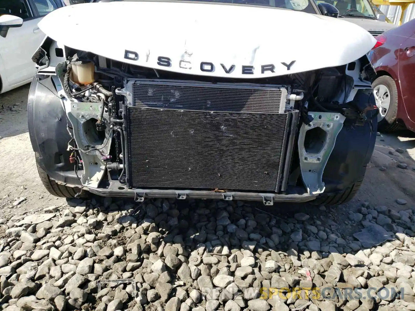 9 Photograph of a damaged car SALCR2FX5KH808750 LAND ROVER DISCOVERY 2019