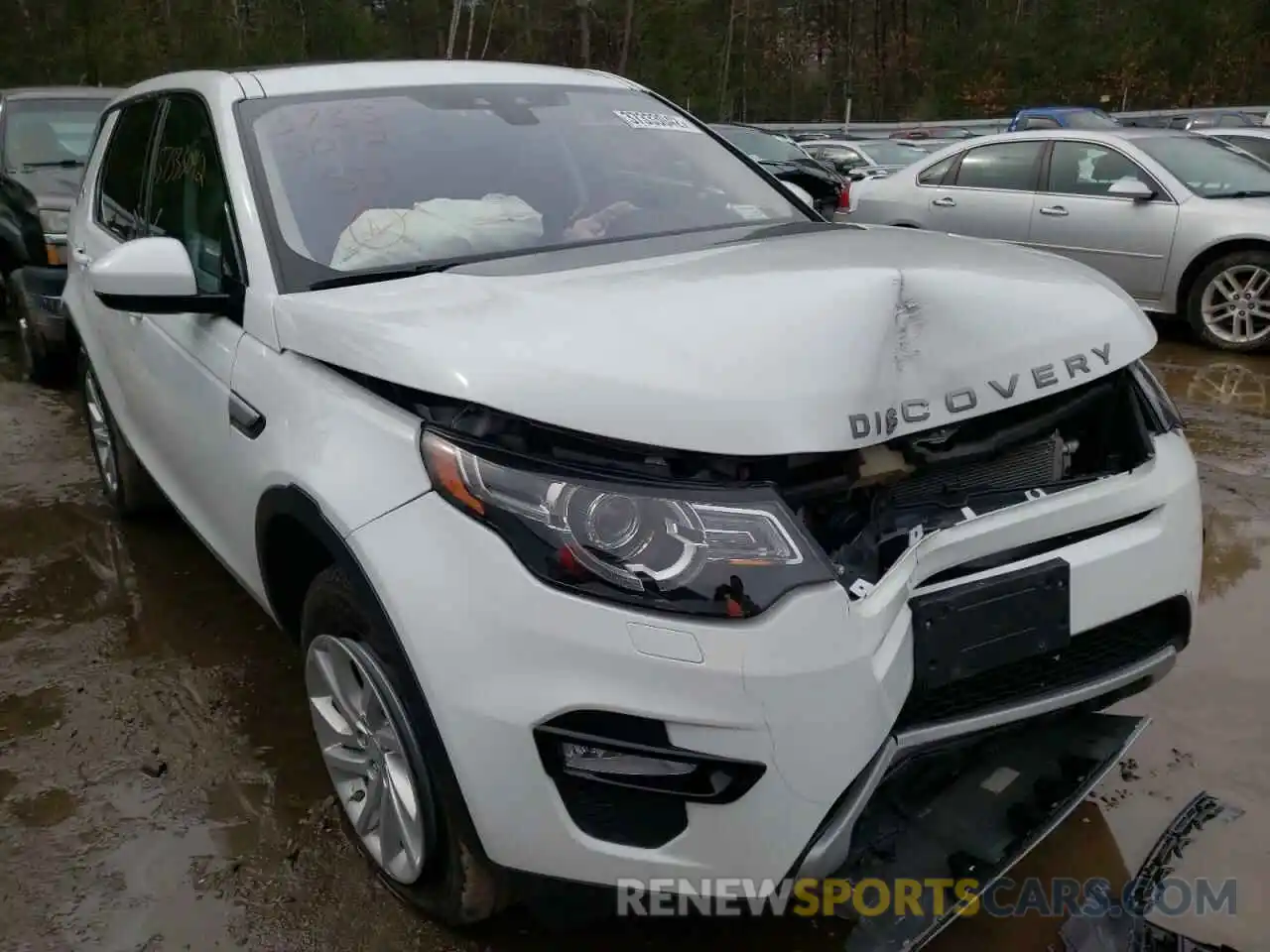 1 Photograph of a damaged car SALCR2FX5KH811759 LAND ROVER DISCOVERY 2019