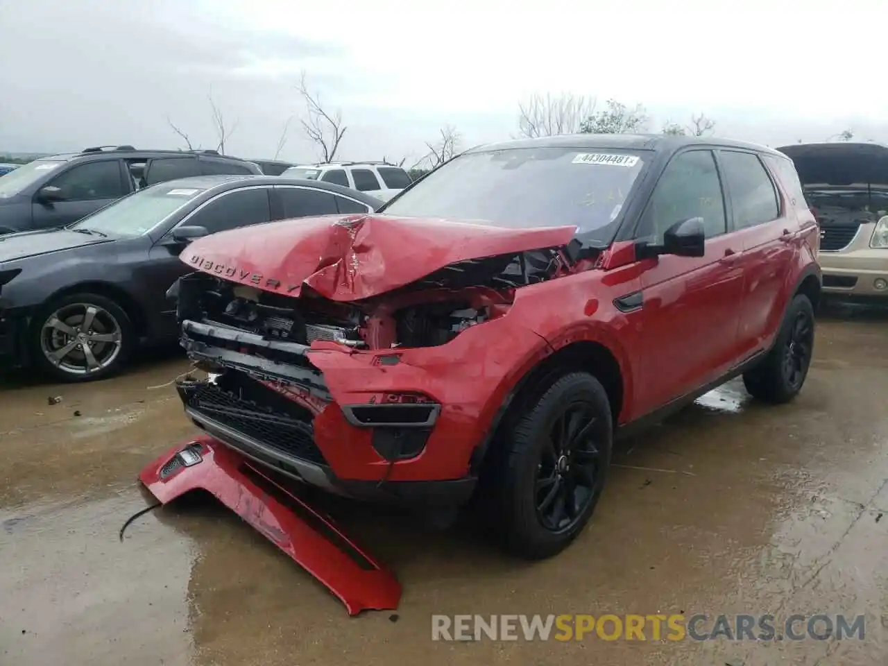 2 Photograph of a damaged car SALCR2FX5KH817643 LAND ROVER DISCOVERY 2019