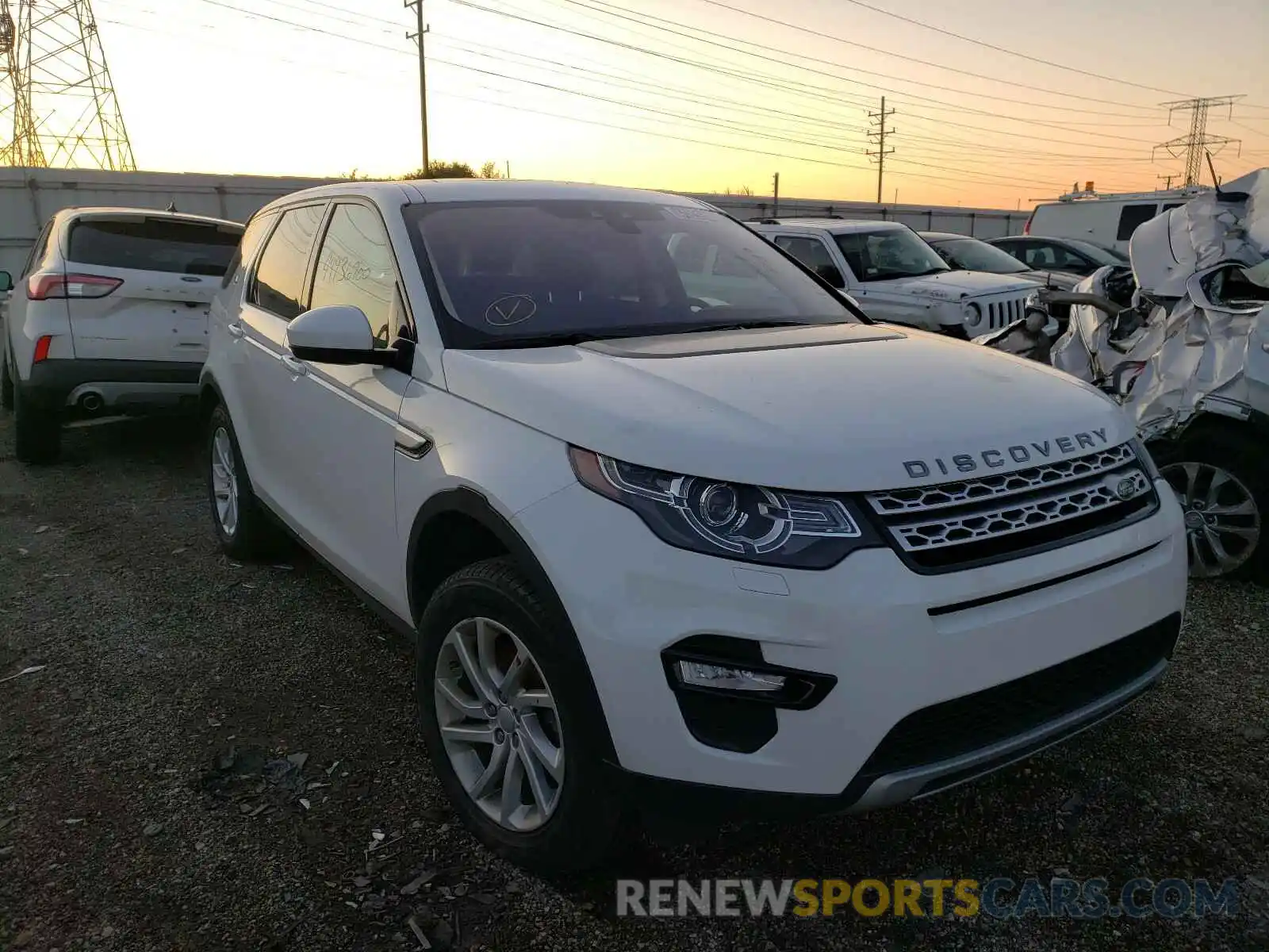 1 Photograph of a damaged car SALCR2FX6KH802665 LAND ROVER DISCOVERY 2019