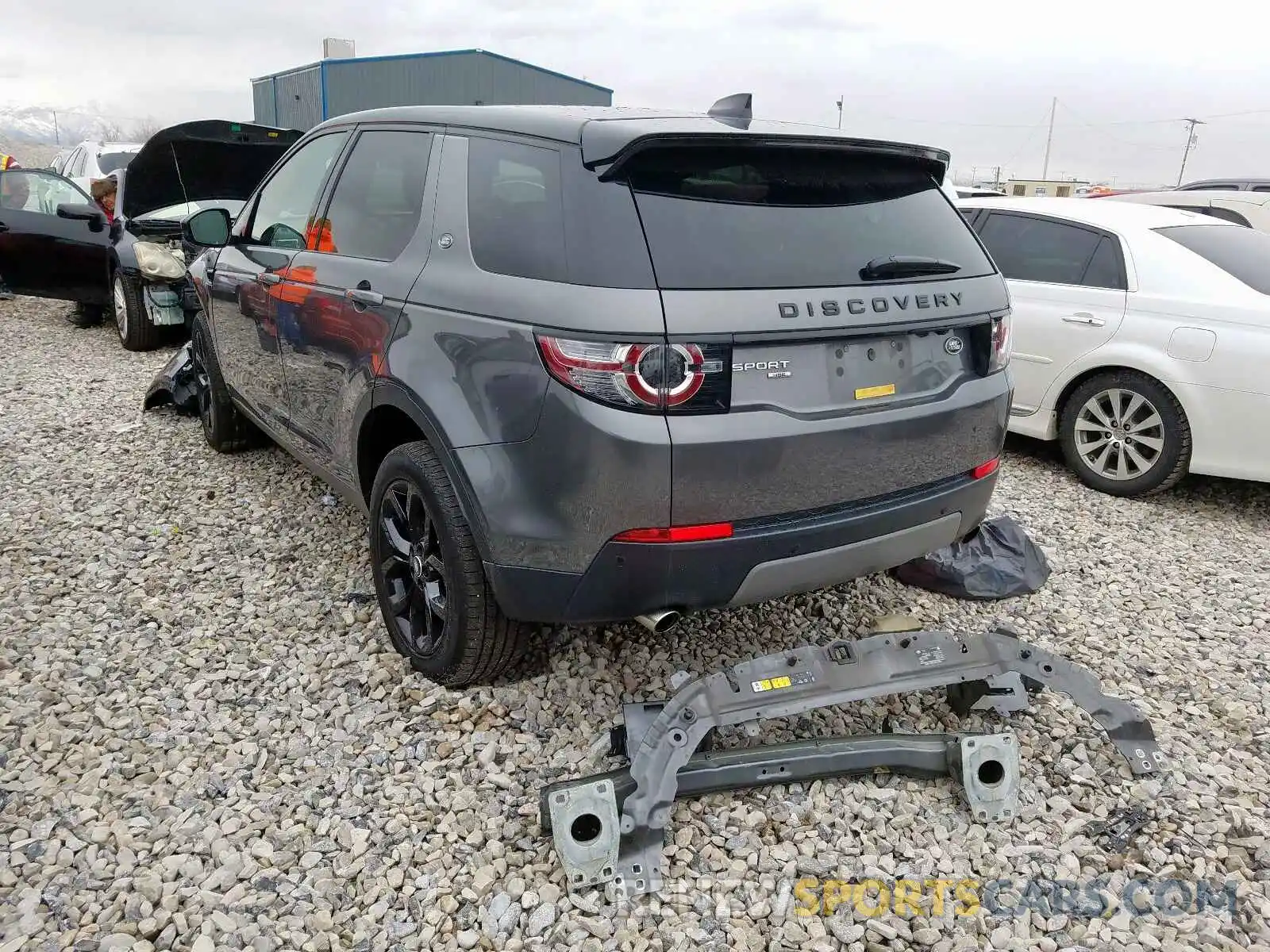 3 Photograph of a damaged car SALCR2FX7KH785147 LAND ROVER DISCOVERY 2019