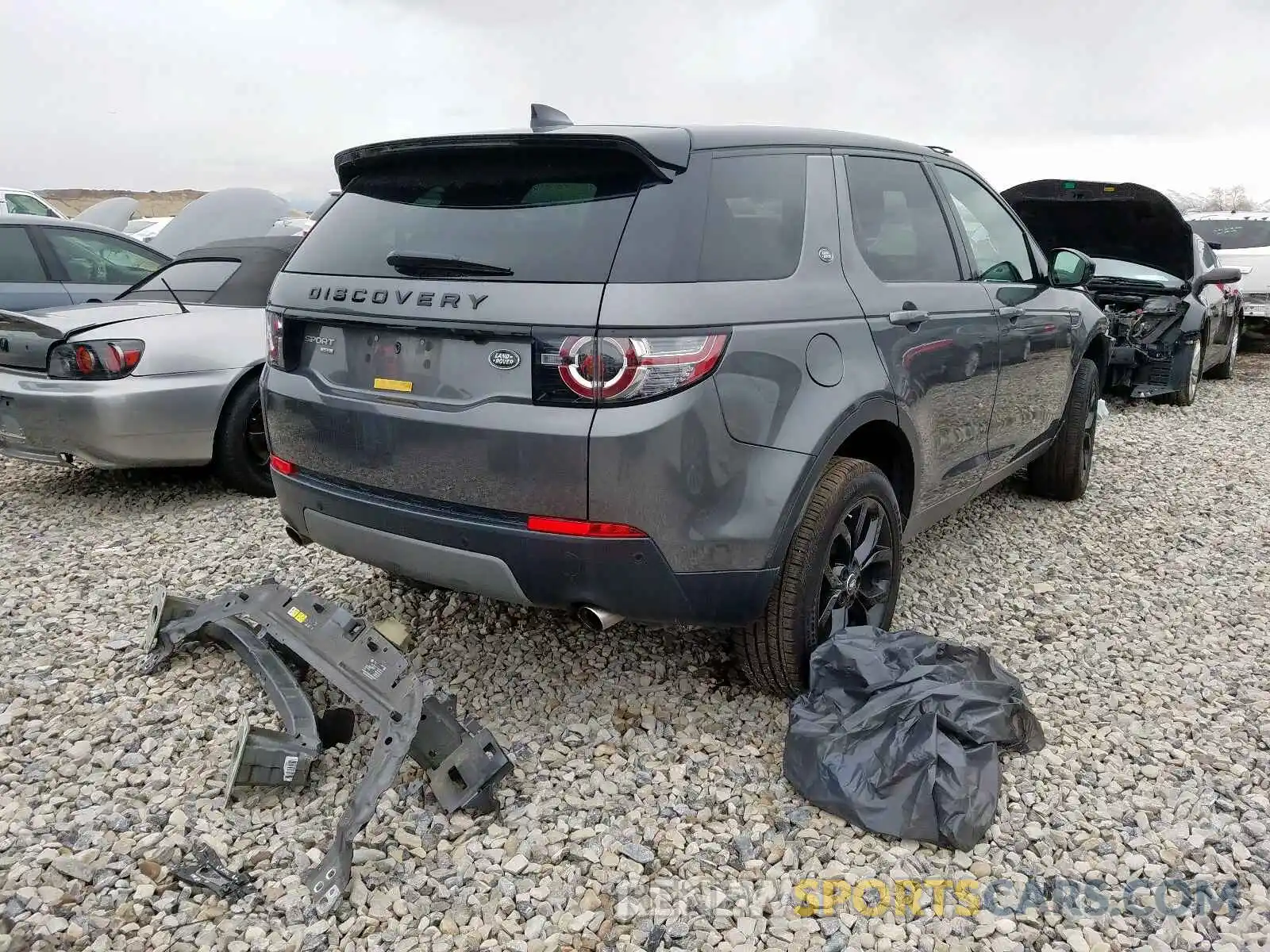 4 Photograph of a damaged car SALCR2FX7KH785147 LAND ROVER DISCOVERY 2019