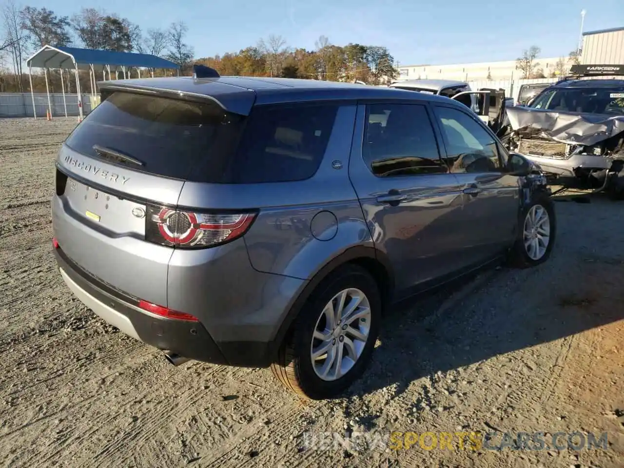 4 Photograph of a damaged car SALCR2FX7KH798397 LAND ROVER DISCOVERY 2019