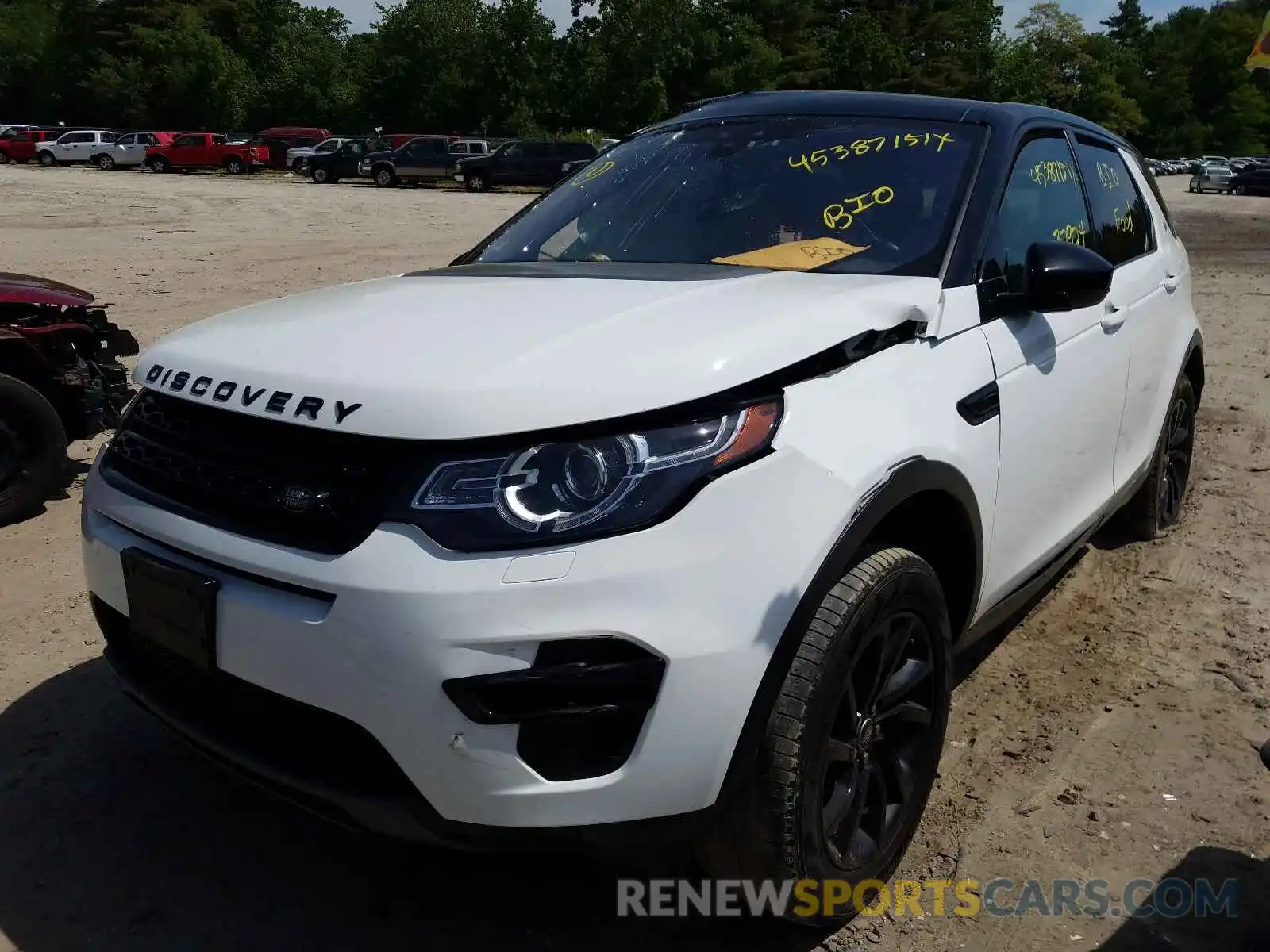 2 Photograph of a damaged car SALCR2FX7KH811567 LAND ROVER DISCOVERY 2019