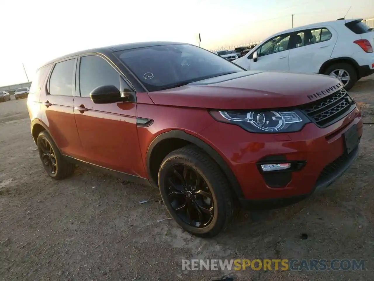 1 Photograph of a damaged car SALCR2FX7KH820270 LAND ROVER DISCOVERY 2019