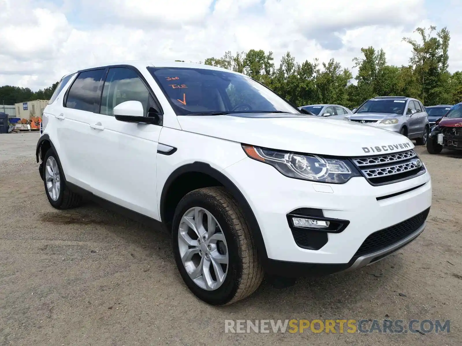 1 Photograph of a damaged car SALCR2FX8KH786131 LAND ROVER DISCOVERY 2019