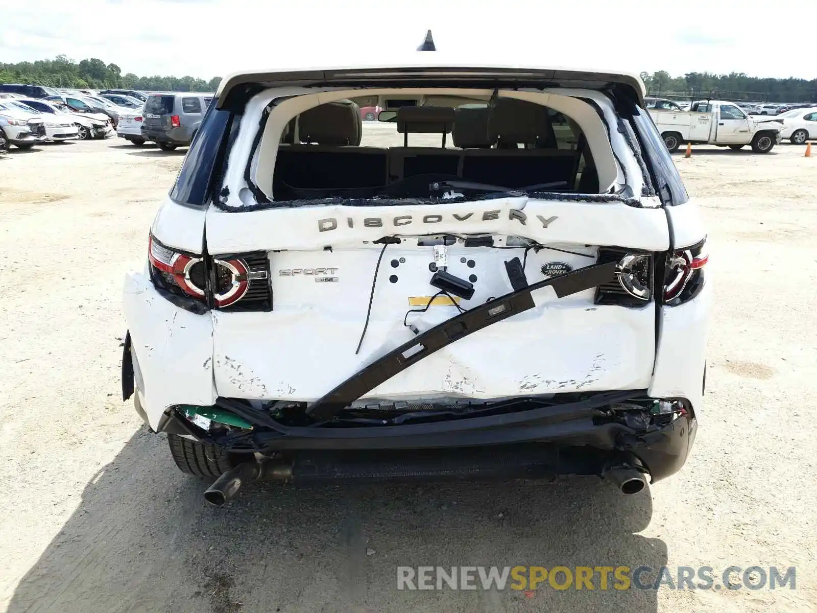 9 Photograph of a damaged car SALCR2FX8KH786131 LAND ROVER DISCOVERY 2019