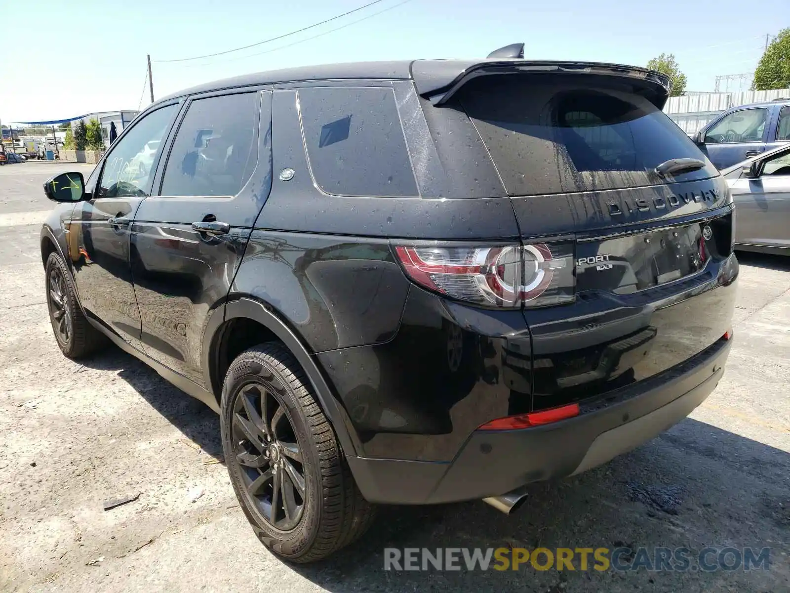 3 Photograph of a damaged car SALCR2FX8KH811562 LAND ROVER DISCOVERY 2019