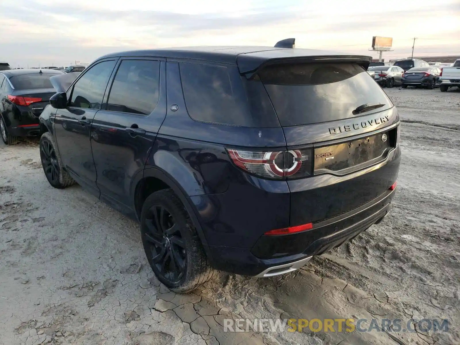 3 Photograph of a damaged car SALCR2FX8KH818396 LAND ROVER DISCOVERY 2019