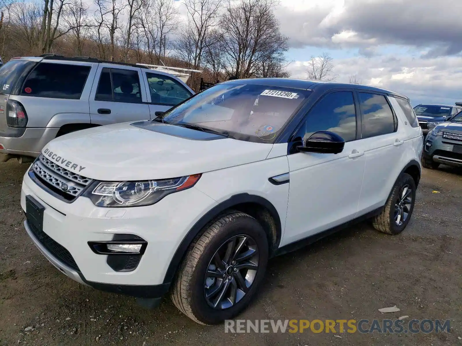 2 Photograph of a damaged car SALCR2FX8KH820066 LAND ROVER DISCOVERY 2019