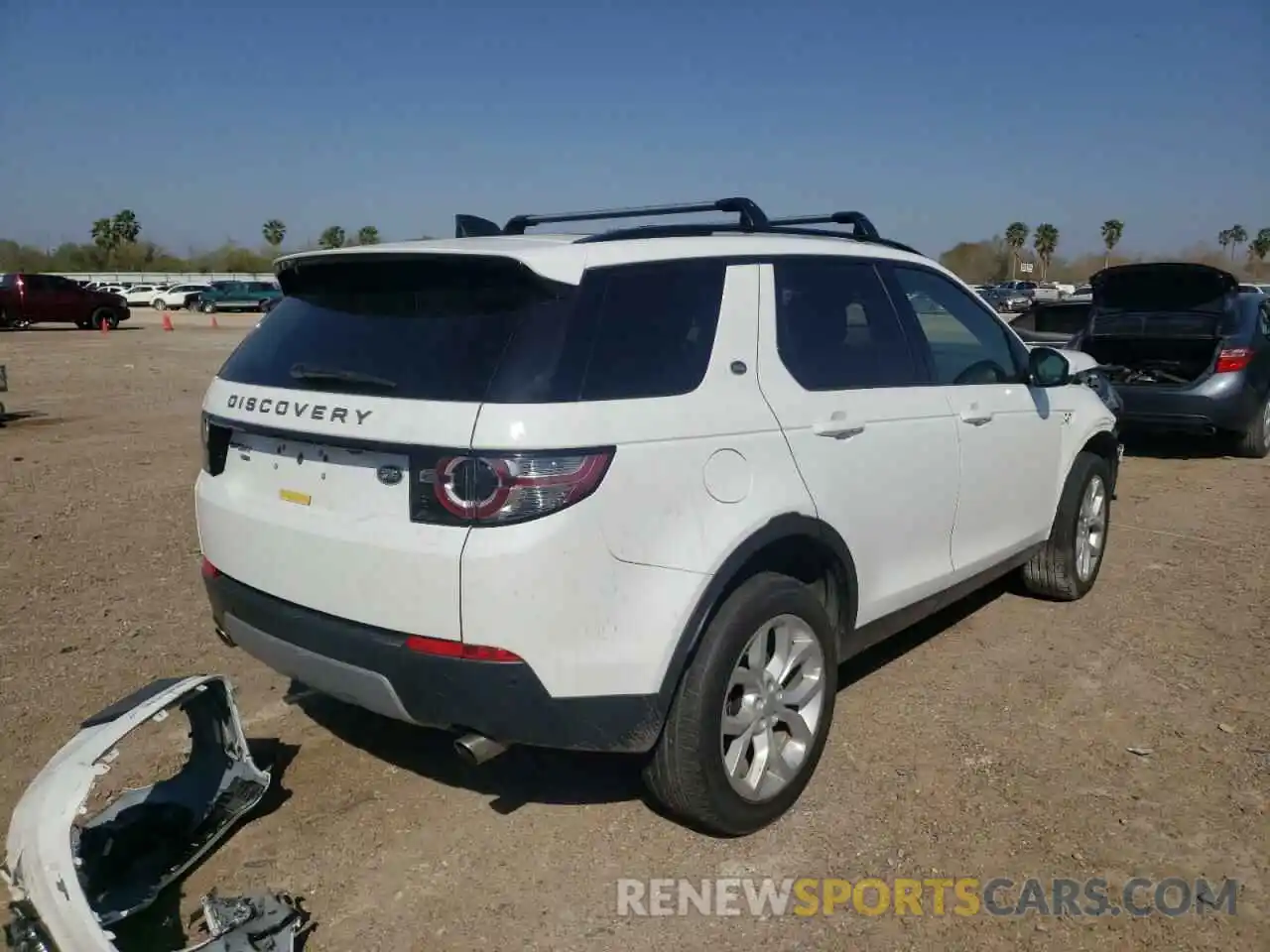 4 Photograph of a damaged car SALCR2FX9KH828600 LAND ROVER DISCOVERY 2019