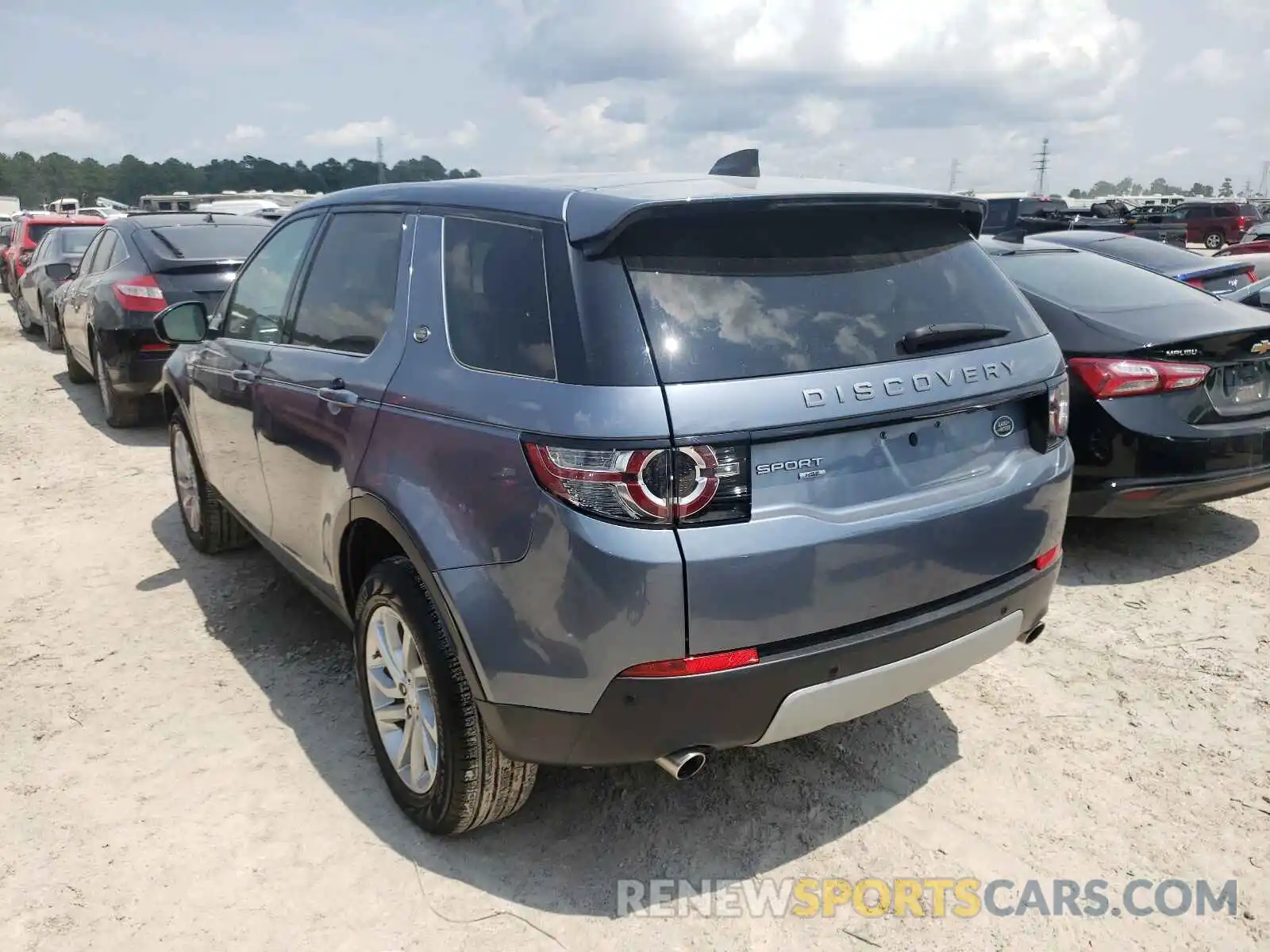 3 Photograph of a damaged car SALCR2FXXKH785174 LAND ROVER DISCOVERY 2019