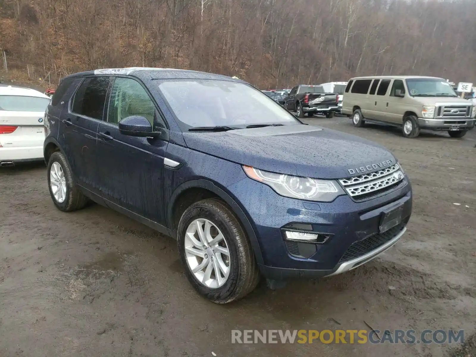 1 Photograph of a damaged car SALCR2FXXKH787636 LAND ROVER DISCOVERY 2019