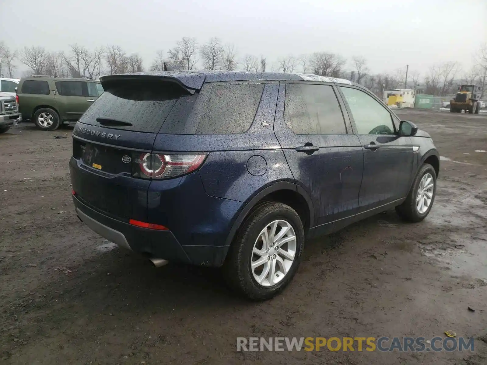 4 Photograph of a damaged car SALCR2FXXKH787636 LAND ROVER DISCOVERY 2019