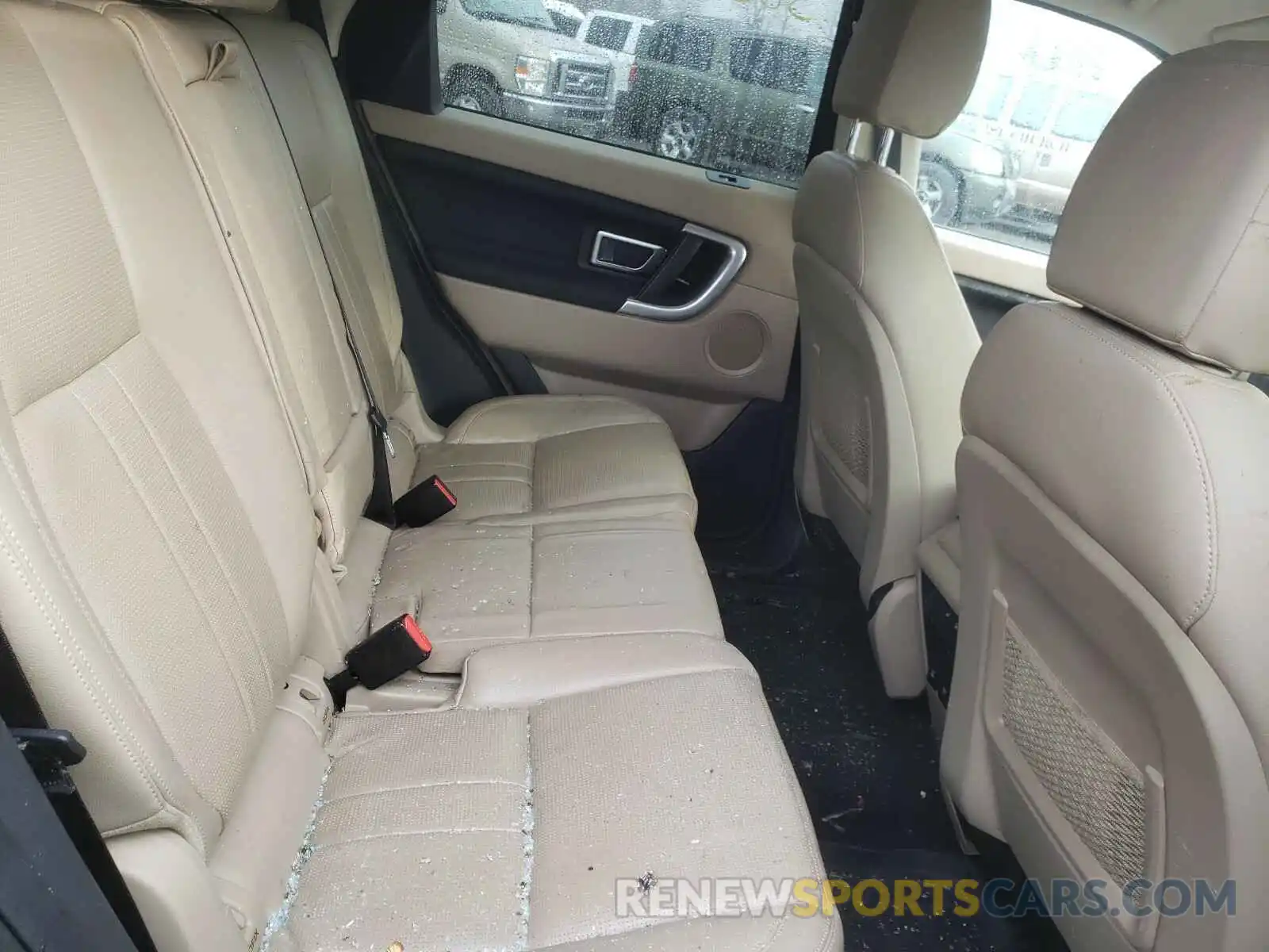 6 Photograph of a damaged car SALCR2FXXKH787636 LAND ROVER DISCOVERY 2019