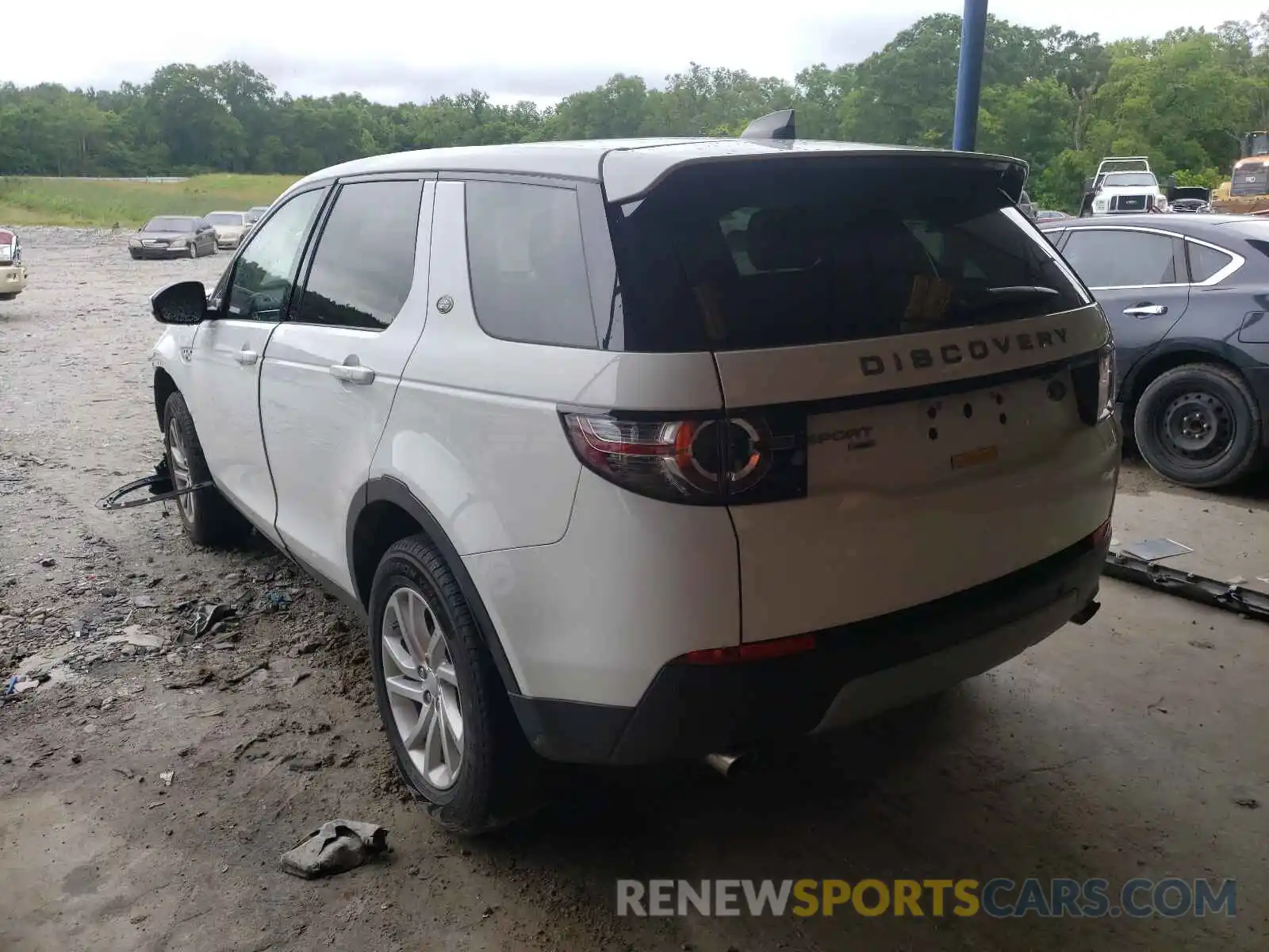 3 Photograph of a damaged car SALCR2FXXKH793016 LAND ROVER DISCOVERY 2019