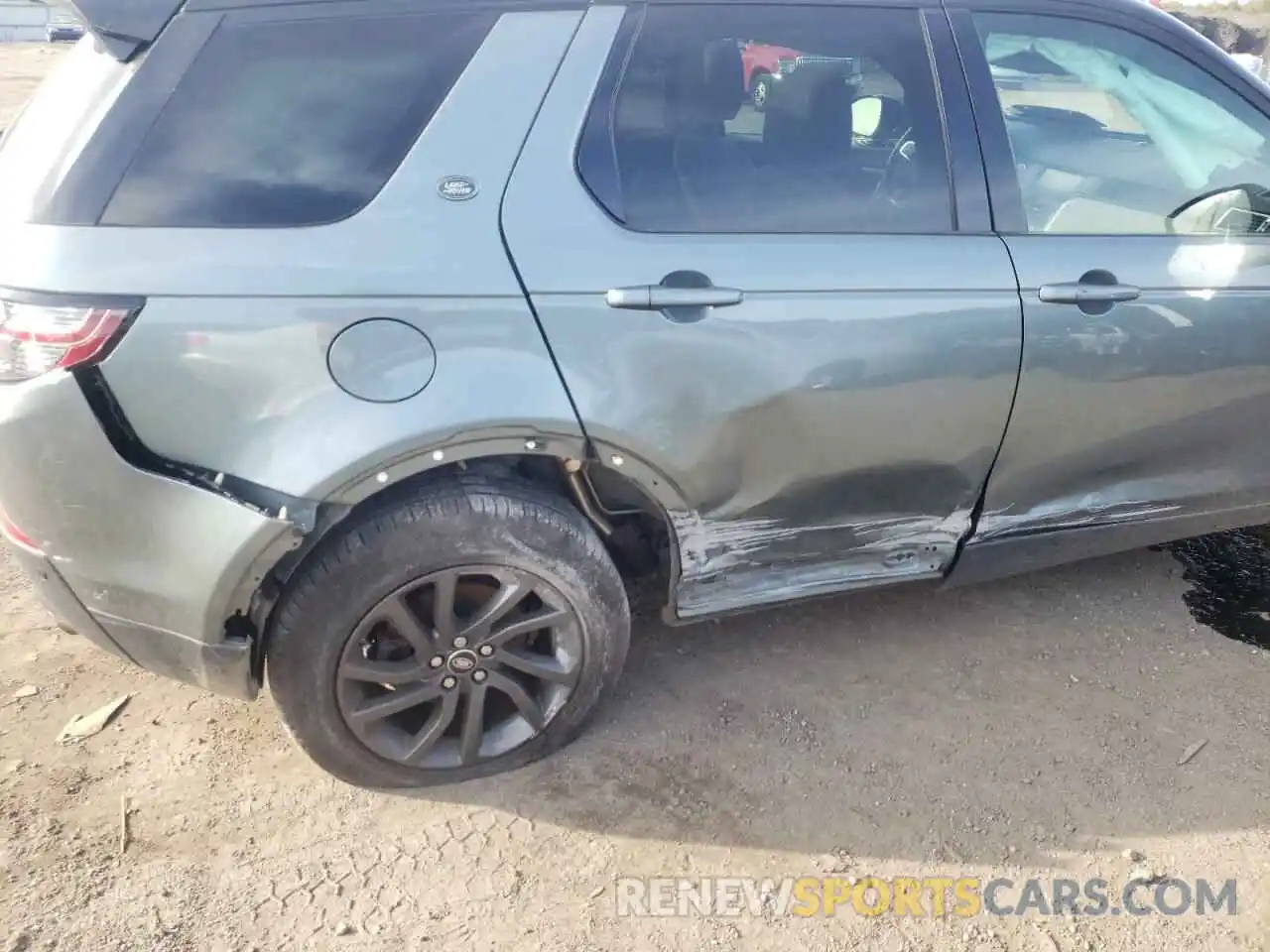 9 Photograph of a damaged car SALCR2FXXKH806783 LAND ROVER DISCOVERY 2019