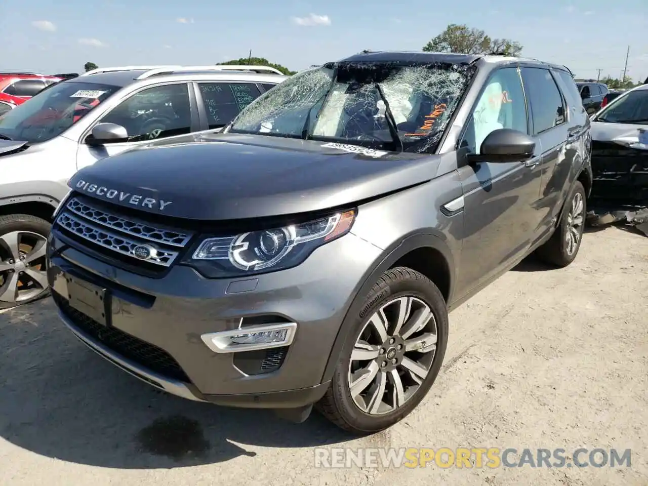 2 Photograph of a damaged car SALCT2FX7KH788938 LAND ROVER DISCOVERY 2019