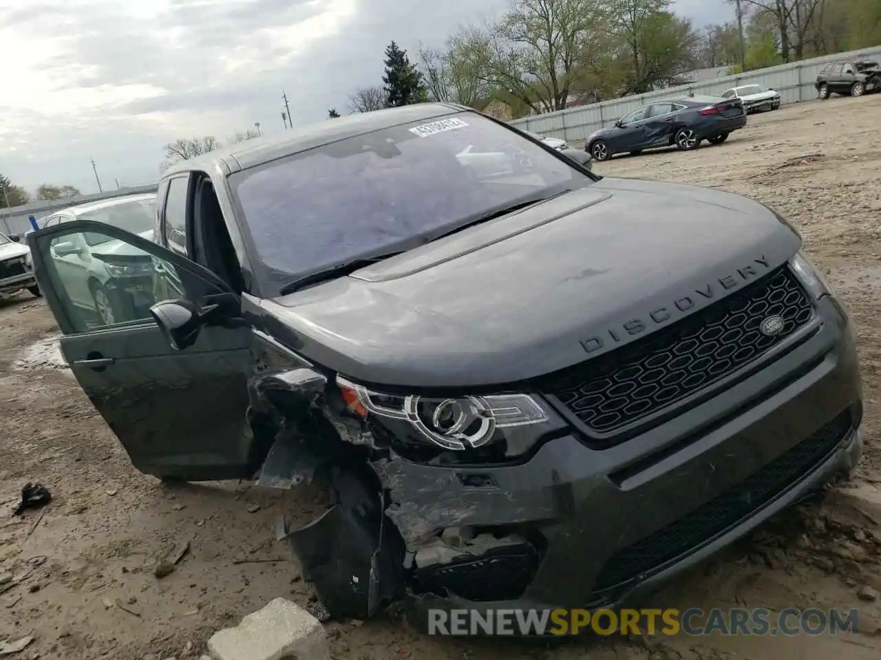 1 Photograph of a damaged car SALCT2GX1KH828526 LAND ROVER DISCOVERY 2019