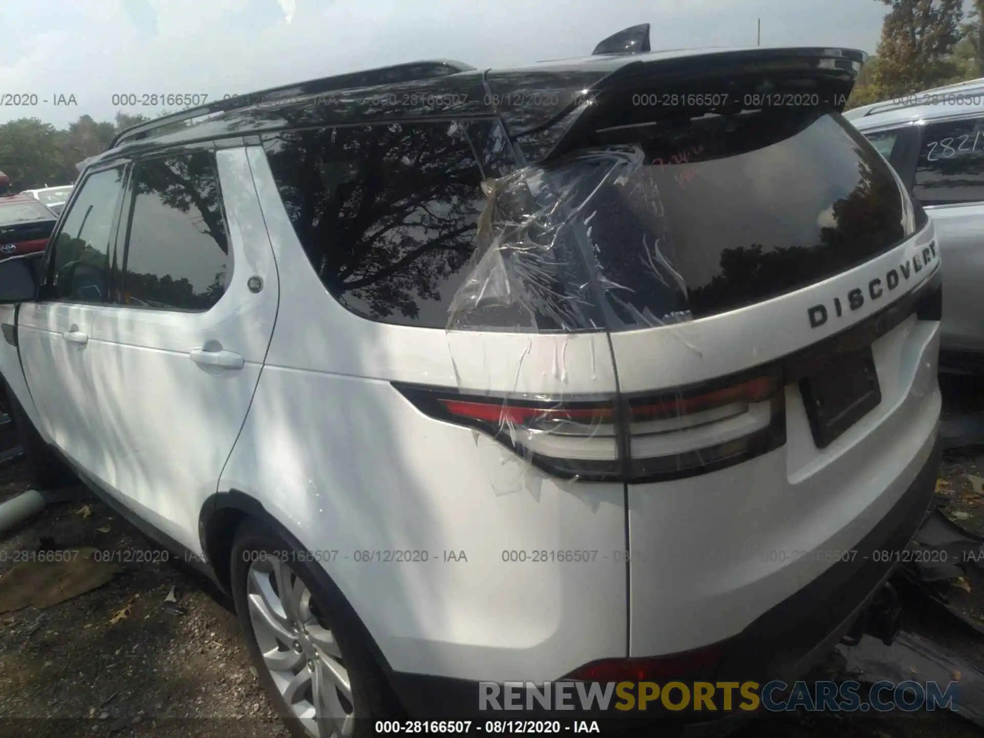 3 Photograph of a damaged car SALRG2RK4K2400727 LAND ROVER DISCOVERY 2019