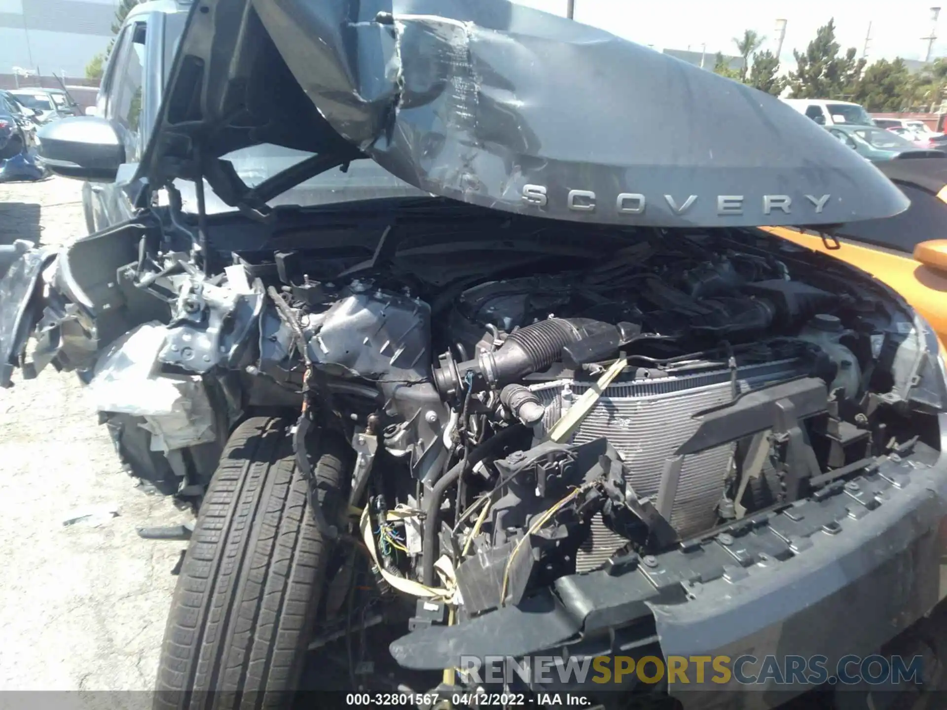 6 Photograph of a damaged car SALRG2RV0KA087658 LAND ROVER DISCOVERY 2019