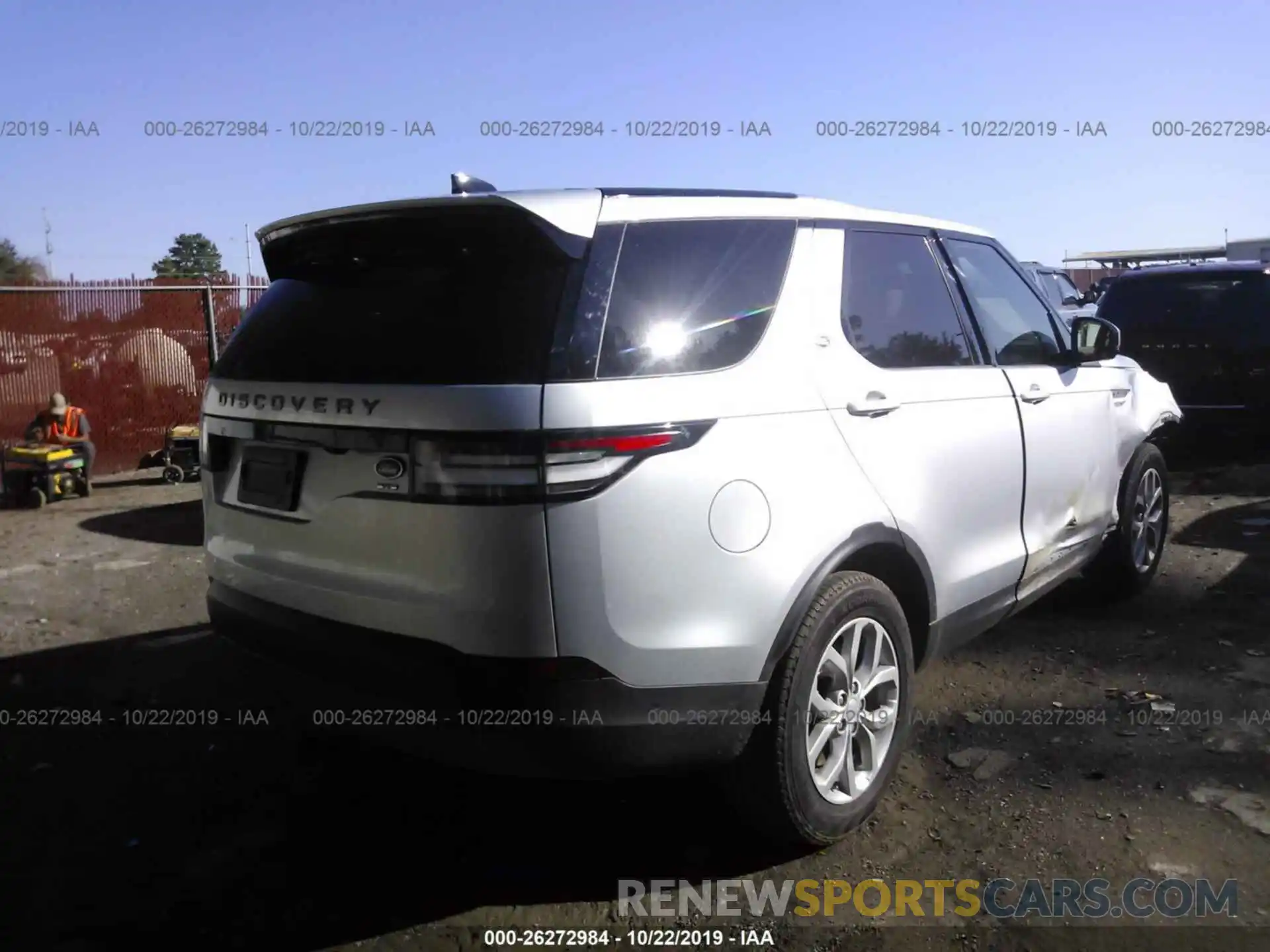 4 Photograph of a damaged car SALRG2RV0KA095470 LAND ROVER DISCOVERY 2019