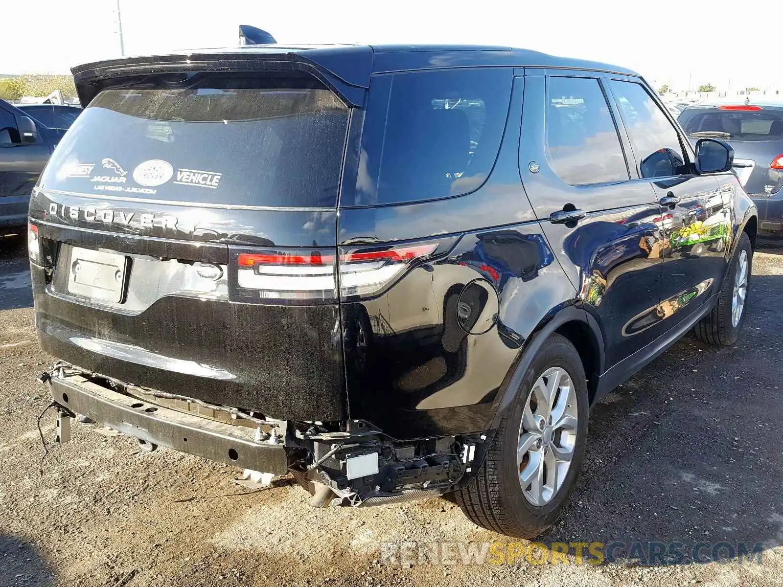 4 Photograph of a damaged car SALRG2RV1K2400579 LAND ROVER DISCOVERY 2019