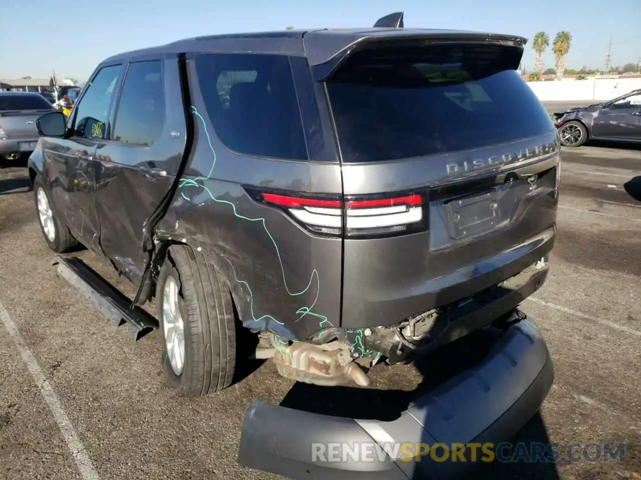 3 Photograph of a damaged car SALRG2RV2K2400560 LAND ROVER DISCOVERY 2019