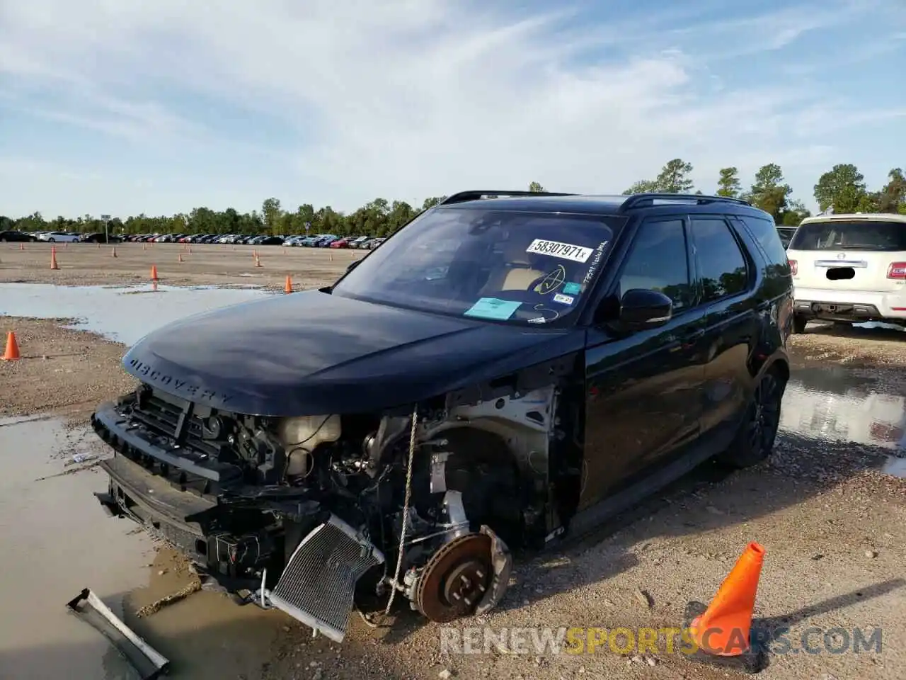 2 Photograph of a damaged car SALRG2RV2K2413468 LAND ROVER DISCOVERY 2019