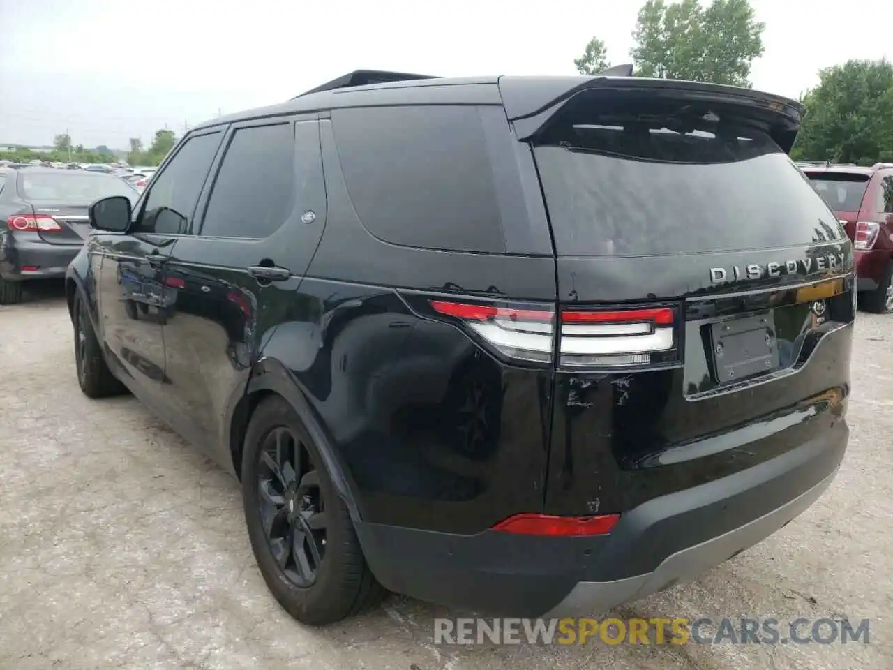 3 Фотография поврежденного автомобиля SALRG2RV2KA082820 LAND ROVER DISCOVERY 2019