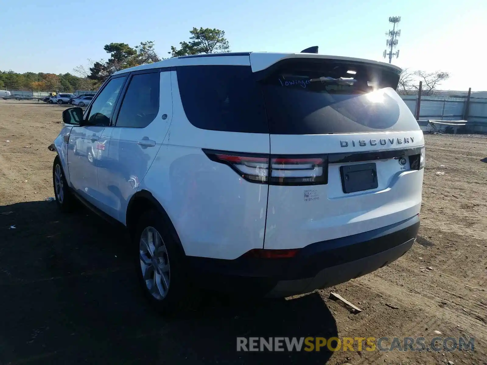 3 Photograph of a damaged car SALRG2RV2KA094059 LAND ROVER DISCOVERY 2019