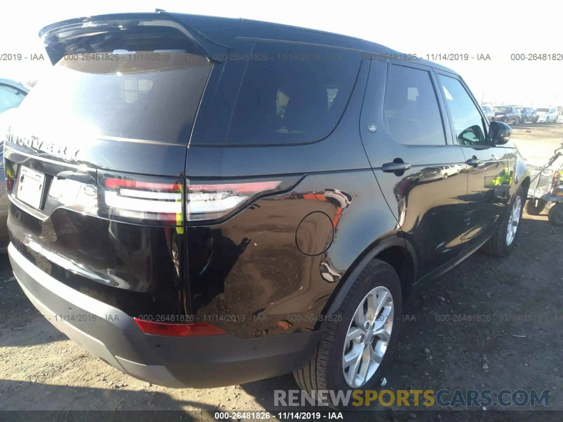 4 Photograph of a damaged car SALRG2RV2KA095065 LAND ROVER DISCOVERY 2019