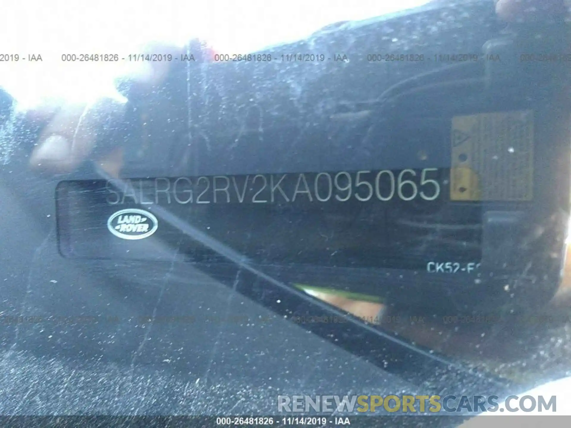 9 Photograph of a damaged car SALRG2RV2KA095065 LAND ROVER DISCOVERY 2019