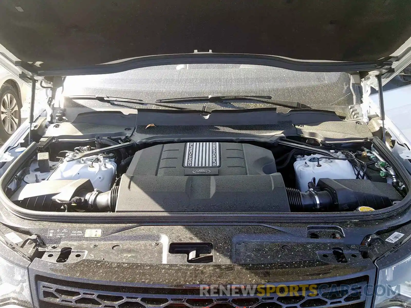 7 Photograph of a damaged car SALRG2RV3K2411177 LAND ROVER DISCOVERY 2019