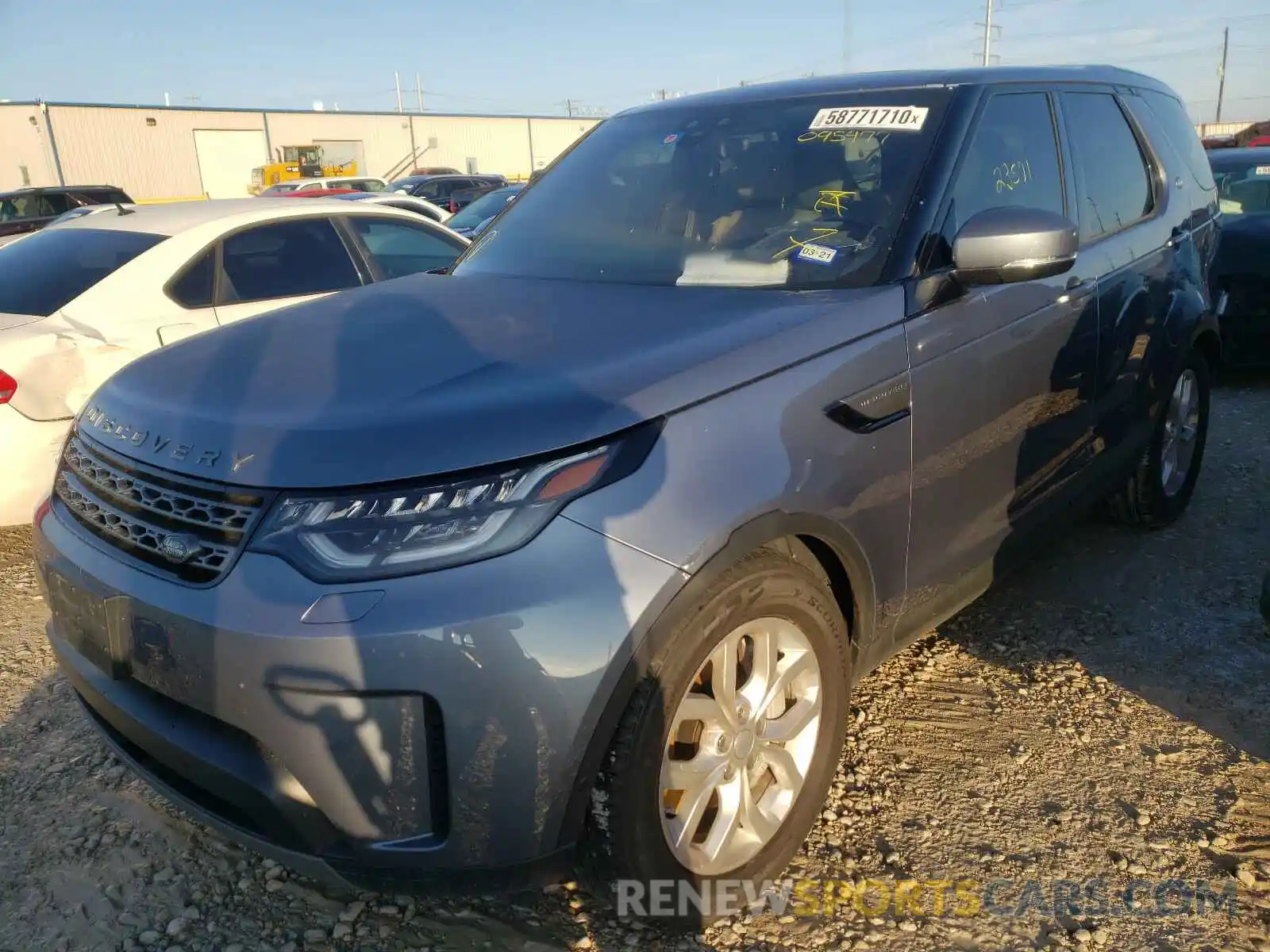 2 Фотография поврежденного автомобиля SALRG2RV3KA095477 LAND ROVER DISCOVERY 2019