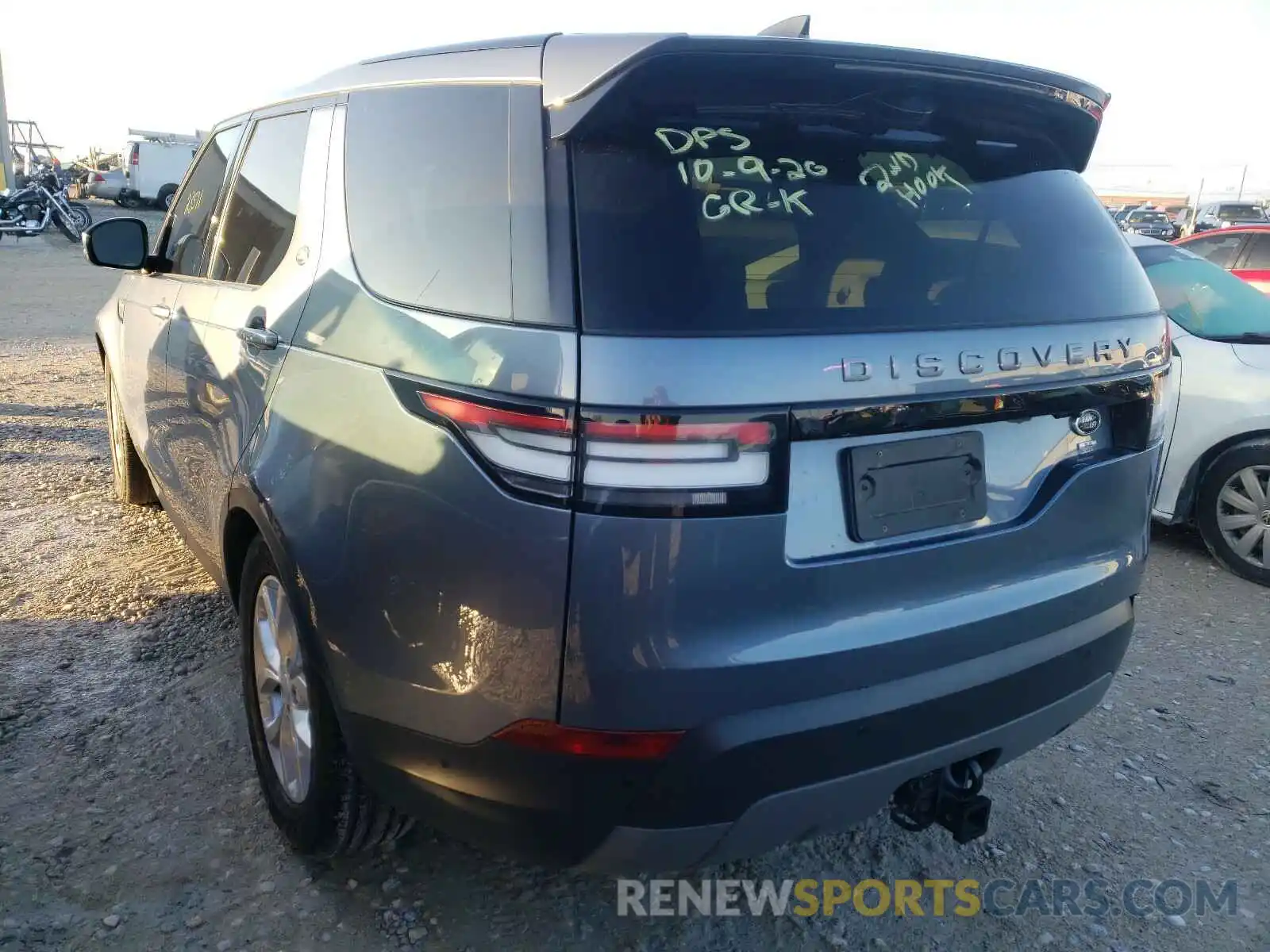 3 Photograph of a damaged car SALRG2RV3KA095477 LAND ROVER DISCOVERY 2019