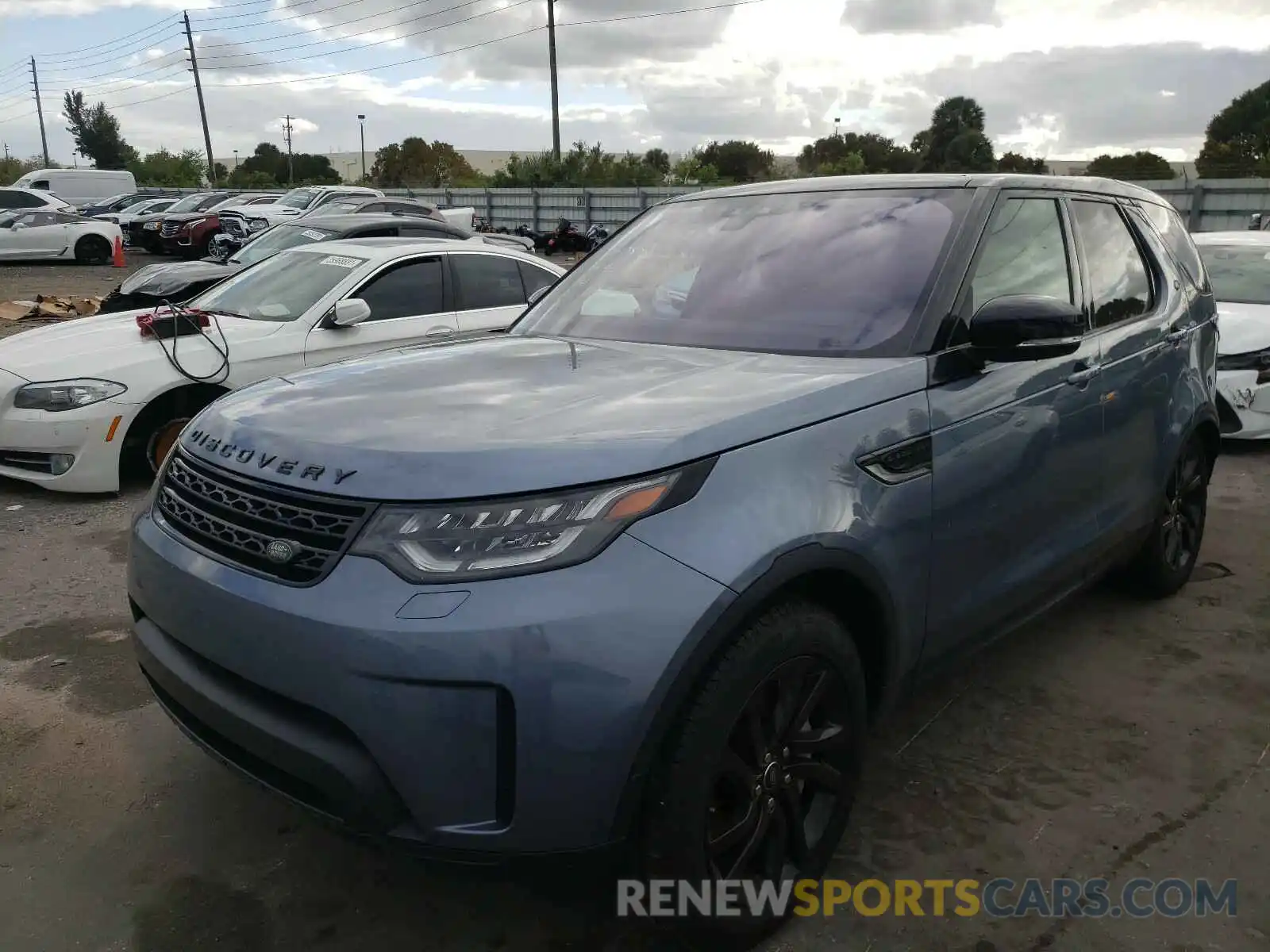 2 Photograph of a damaged car SALRG2RV3KA095852 LAND ROVER DISCOVERY 2019