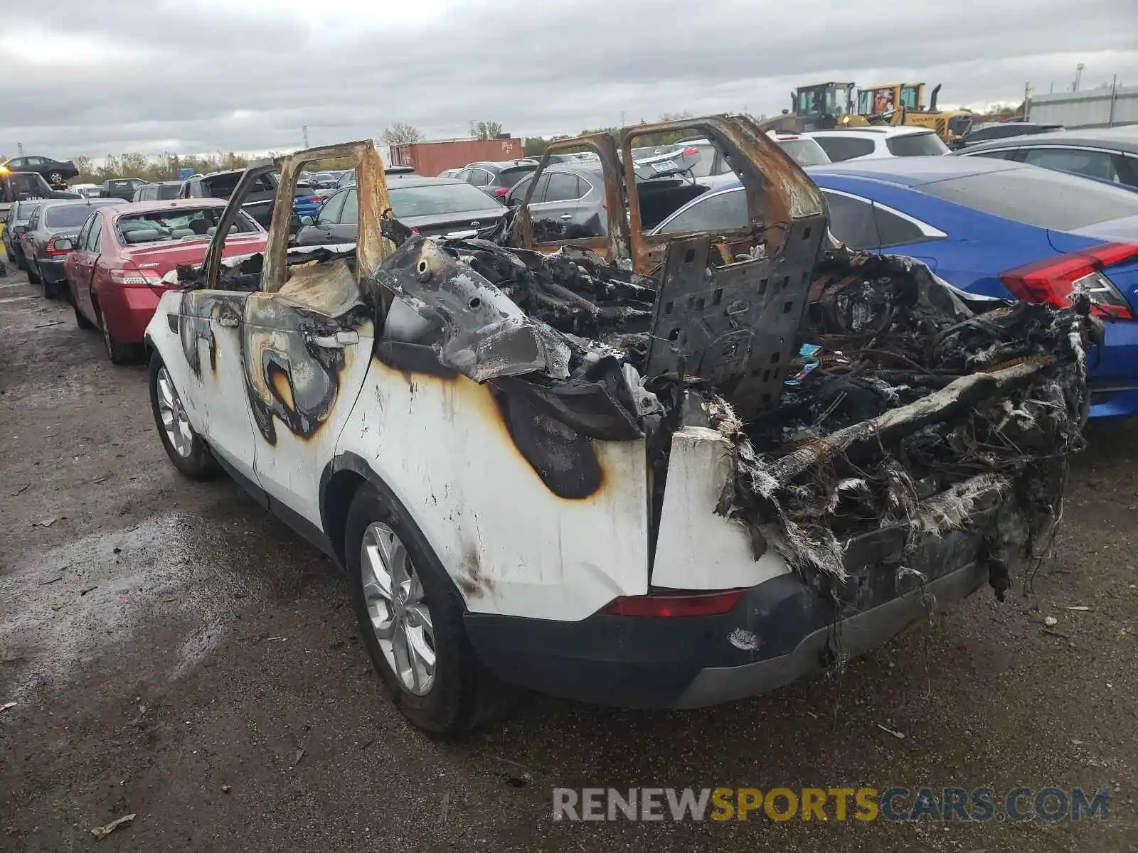 3 Photograph of a damaged car SALRG2RV4K2401967 LAND ROVER DISCOVERY 2019