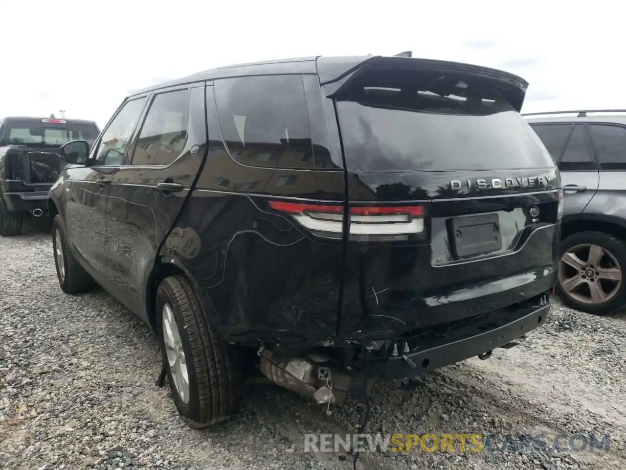 3 Photograph of a damaged car SALRG2RV4K2403668 LAND ROVER DISCOVERY 2019