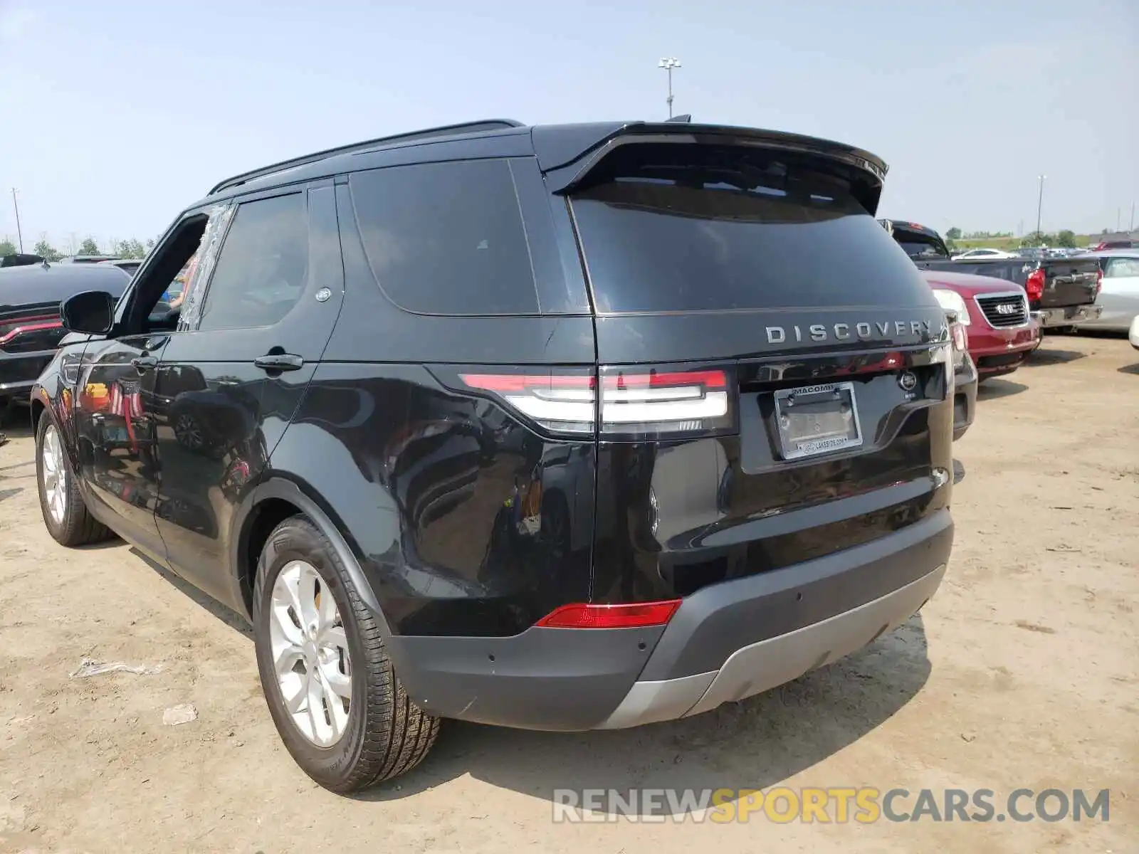 3 Photograph of a damaged car SALRG2RV4KA081488 LAND ROVER DISCOVERY 2019