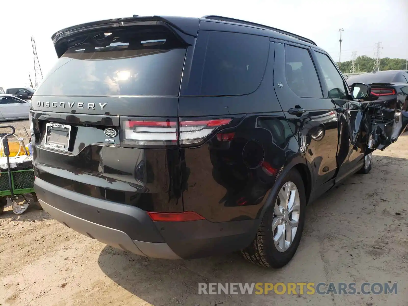 4 Photograph of a damaged car SALRG2RV4KA081488 LAND ROVER DISCOVERY 2019