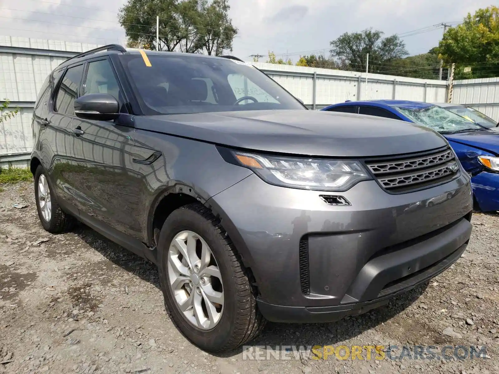 1 Photograph of a damaged car SALRG2RV5KA082083 LAND ROVER DISCOVERY 2019