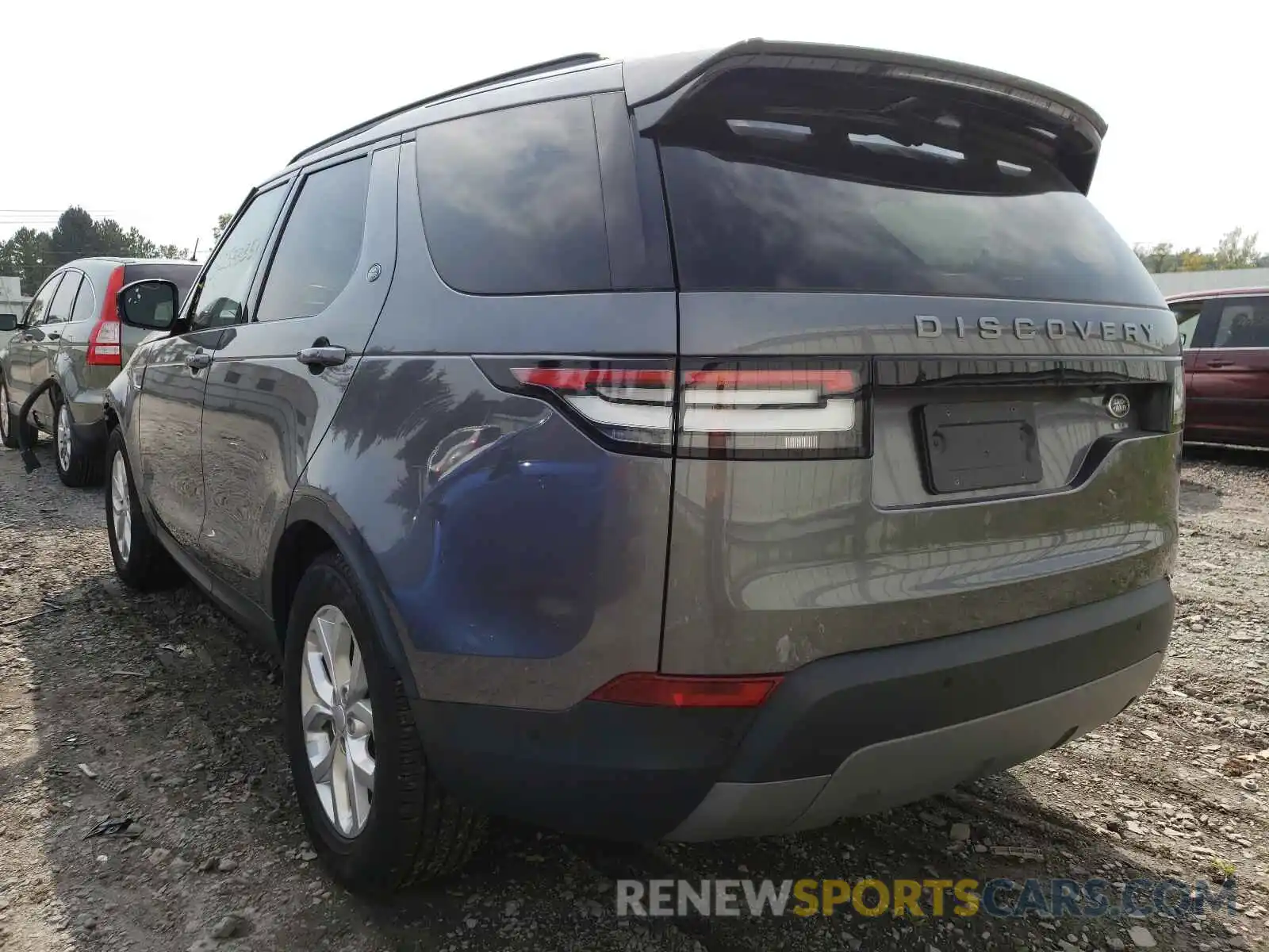 3 Photograph of a damaged car SALRG2RV5KA082083 LAND ROVER DISCOVERY 2019