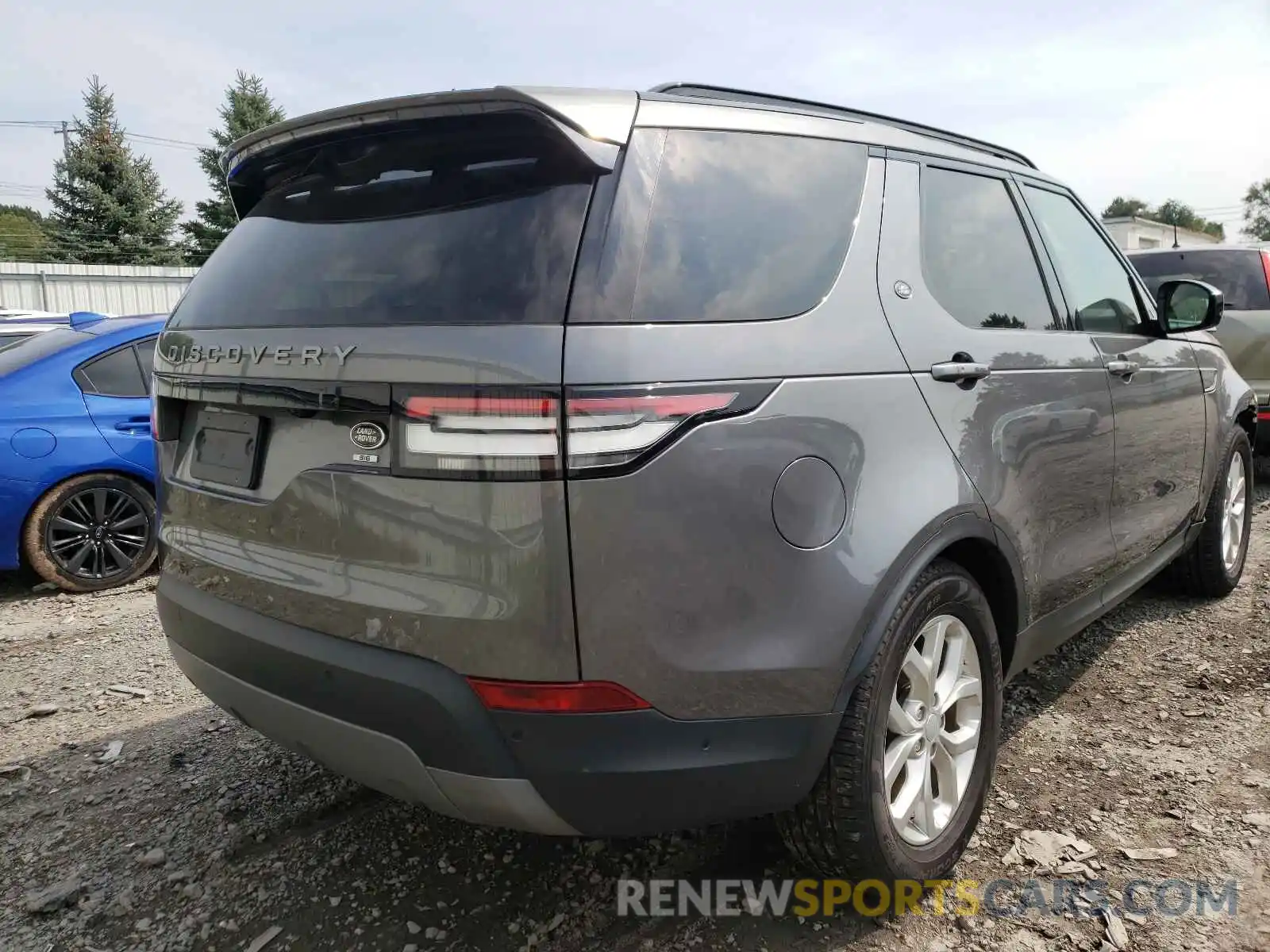 4 Photograph of a damaged car SALRG2RV5KA082083 LAND ROVER DISCOVERY 2019