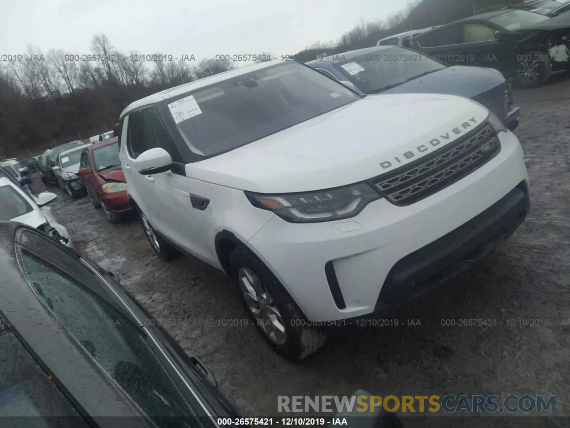 1 Photograph of a damaged car SALRG2RV6K2401503 LAND ROVER DISCOVERY 2019