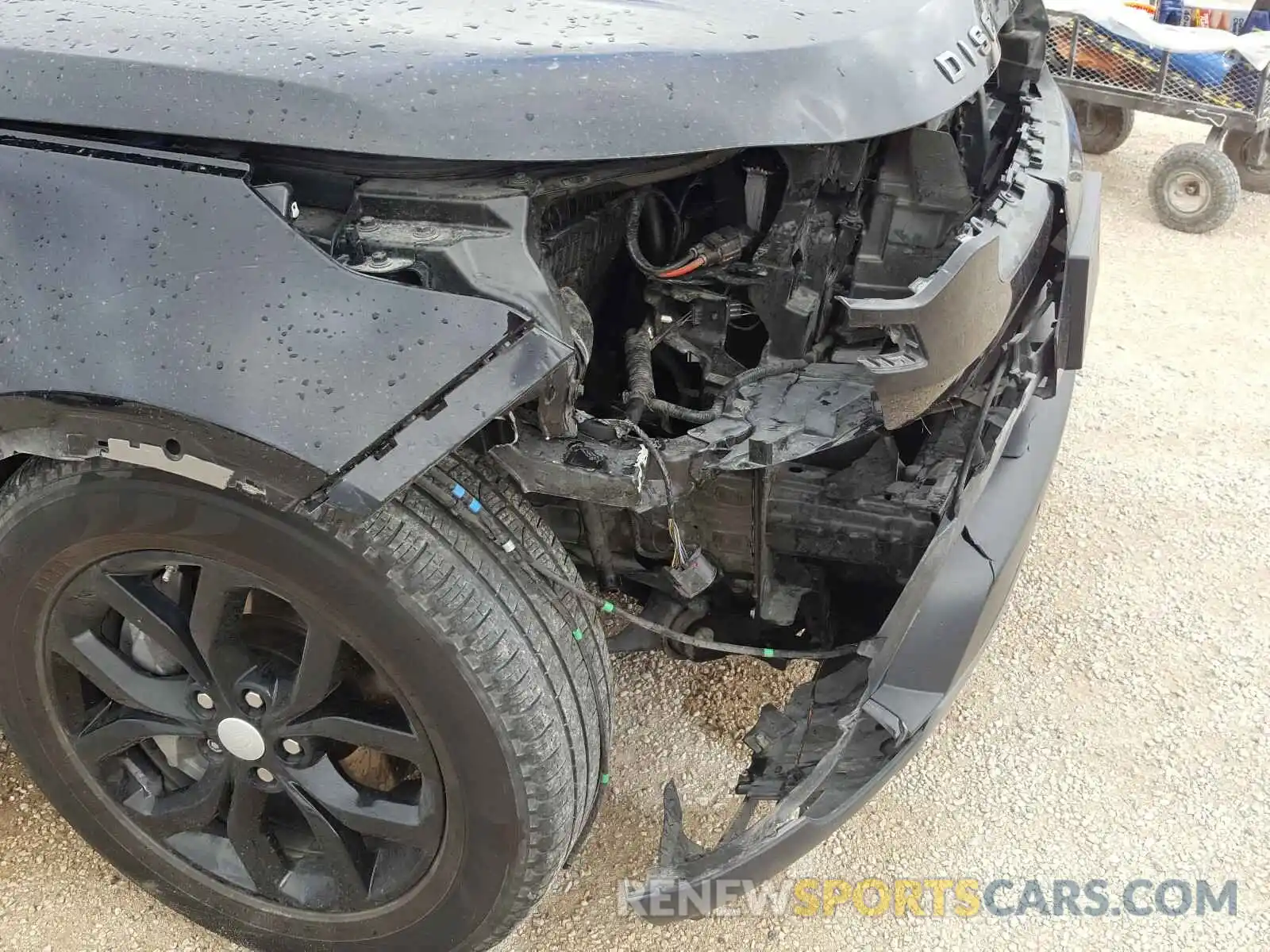 9 Фотография поврежденного автомобиля SALRG2RV6K2401551 LAND ROVER DISCOVERY 2019