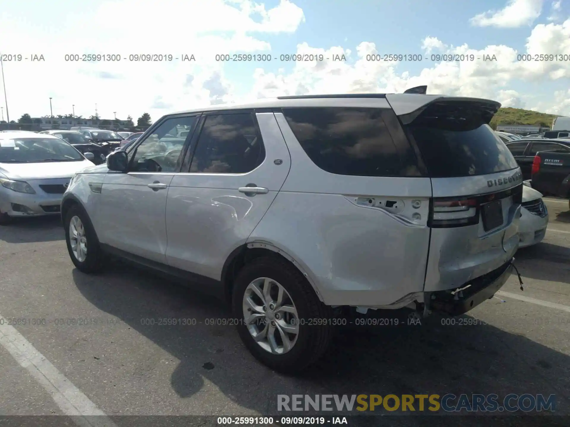 3 Photograph of a damaged car SALRG2RV6K2401811 LAND ROVER DISCOVERY 2019